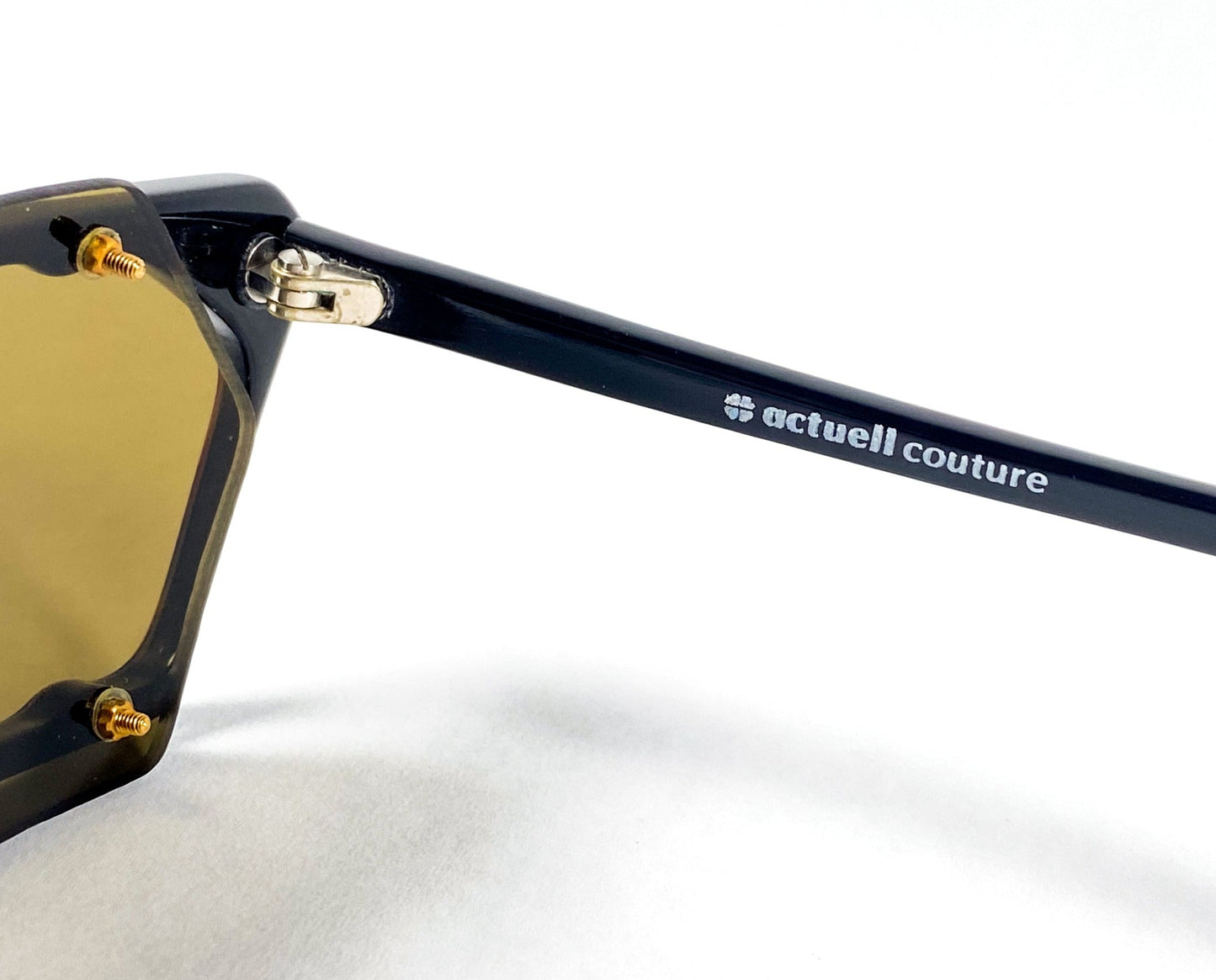 Actuell Holiday 560 - 1990's, OddFrames