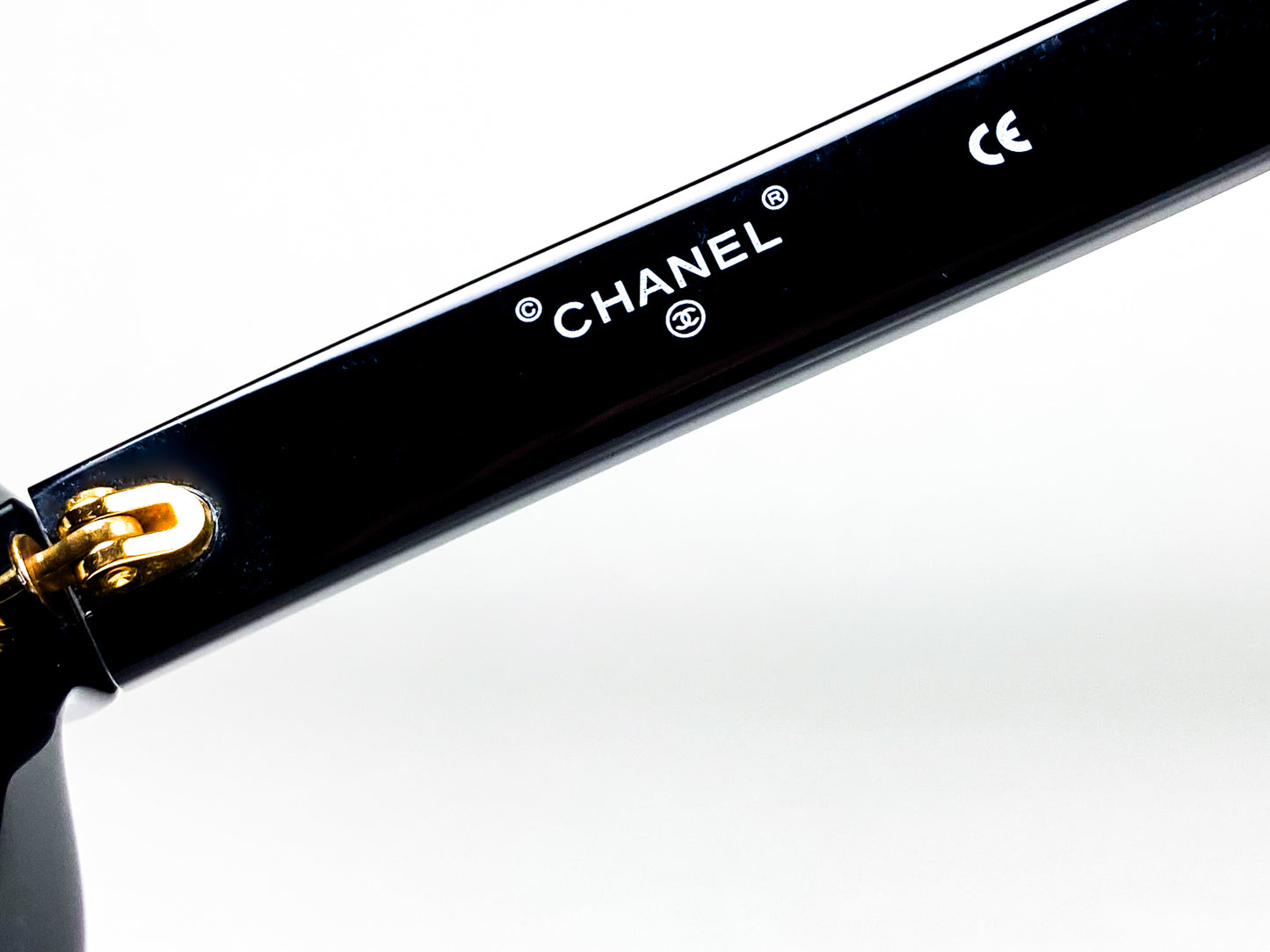 CHANEL black circle 01944 - 1993