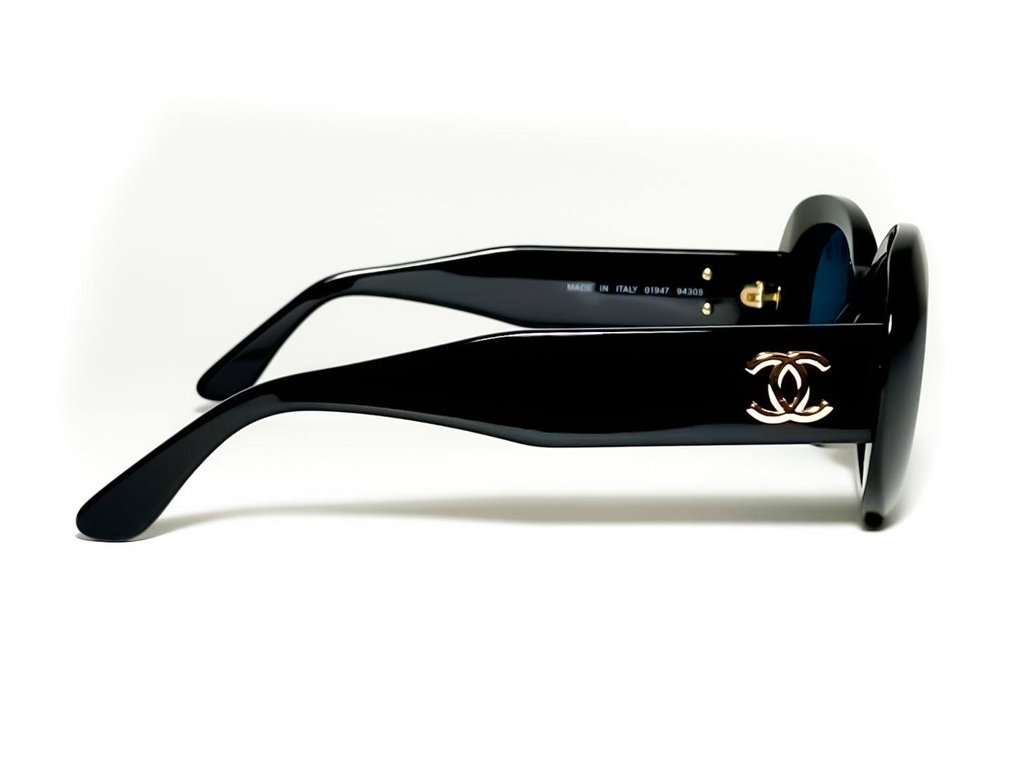 CHANEL black oval - 1993