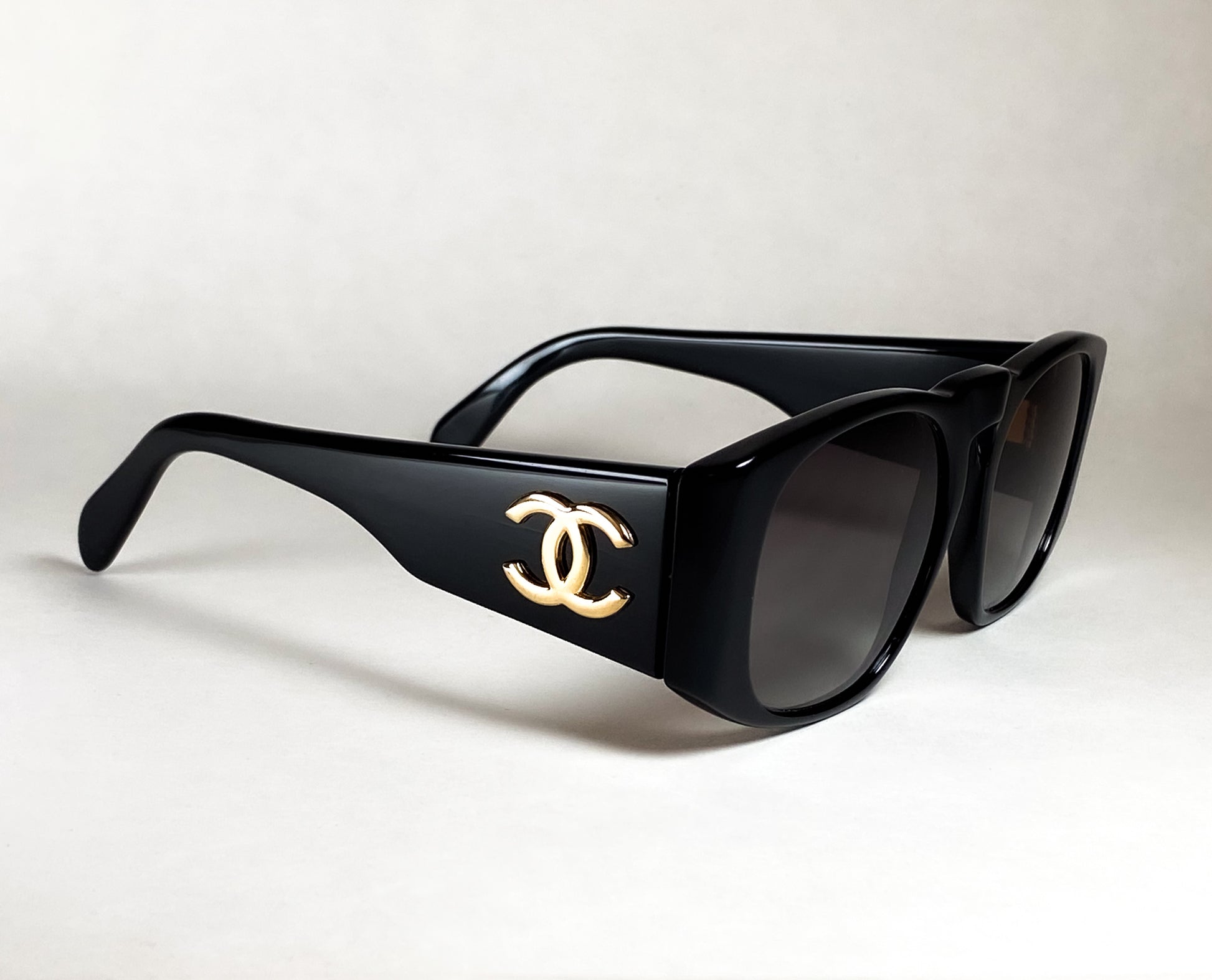 oddframes sunglasses vintage chanel