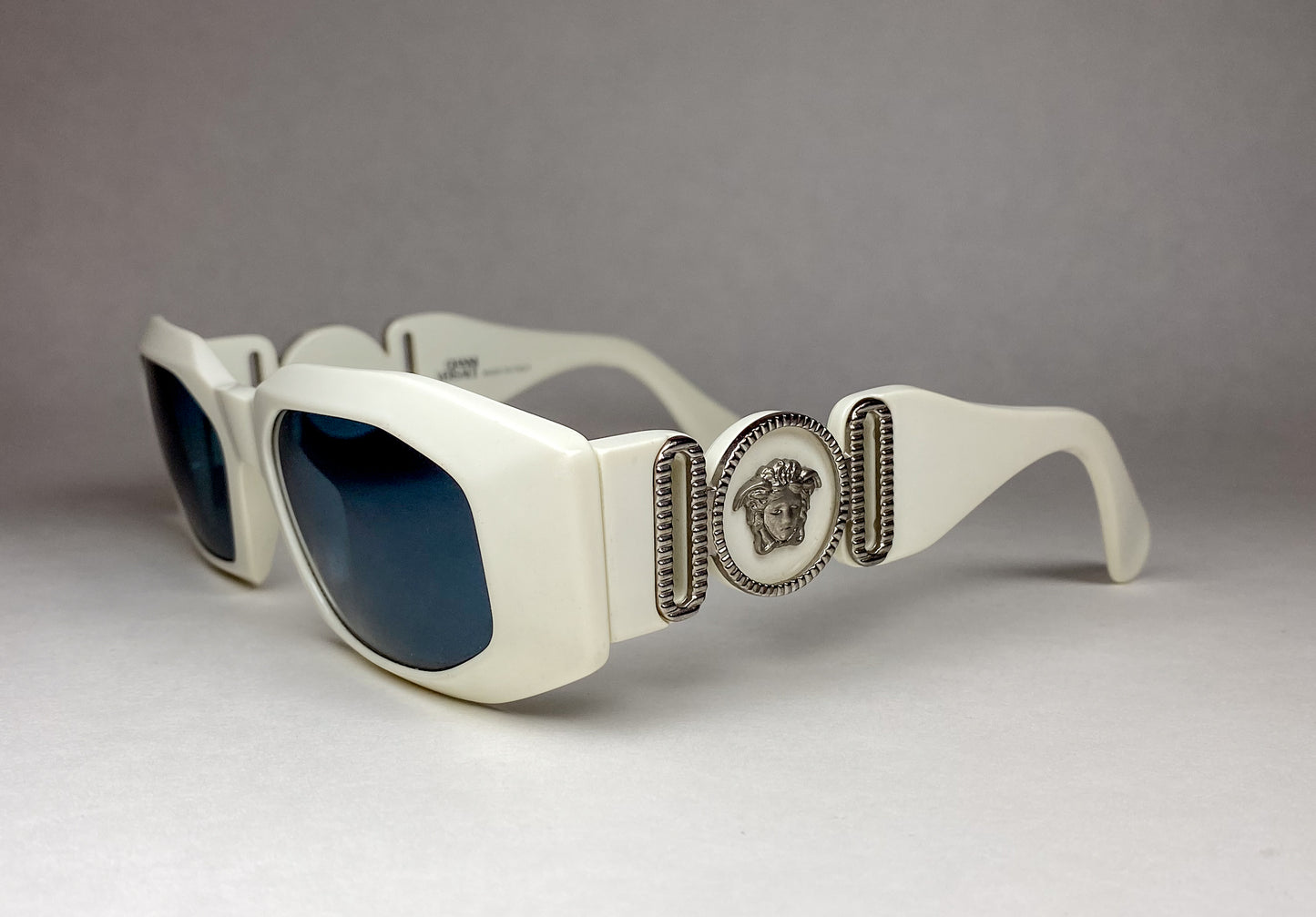 vintage sunglasses white versace biggie 414 oddframes medusa