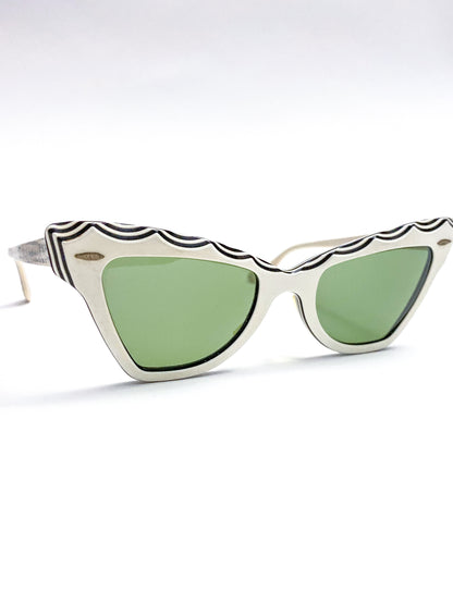 Ray Ban Zanzibar white