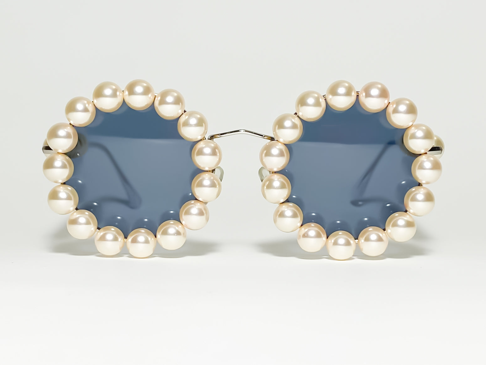 CHANEL big pearls – OddFrames