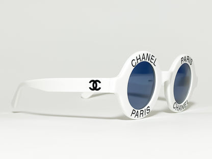 CHANEL white circle 01945